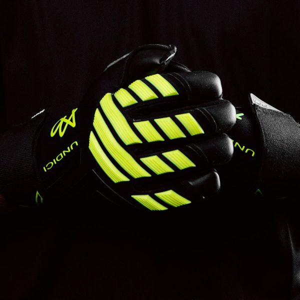 Soccer Gloves - Image 4