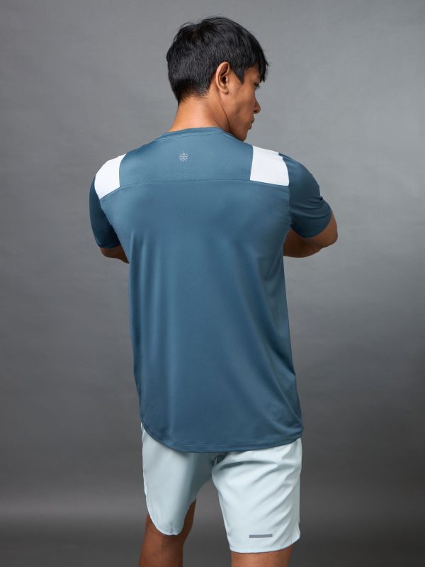 Men_s-Runner-Performance-T-shirt - Image 6