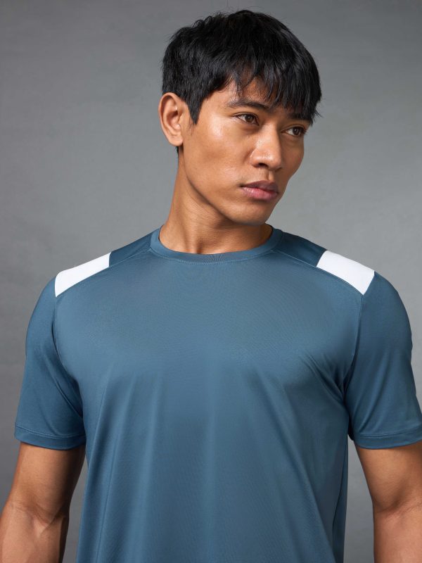 Men_s-Runner-Performance-T-shirt - Image 8