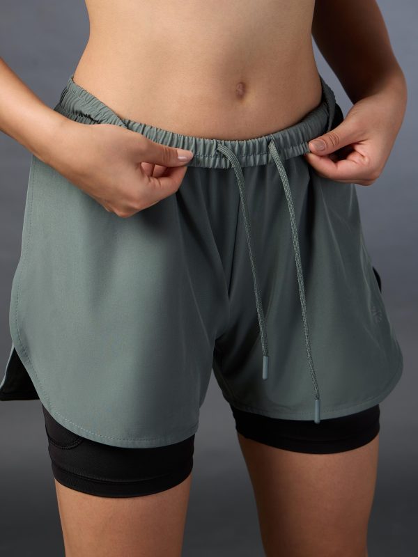 women-training-shorts - Image 8